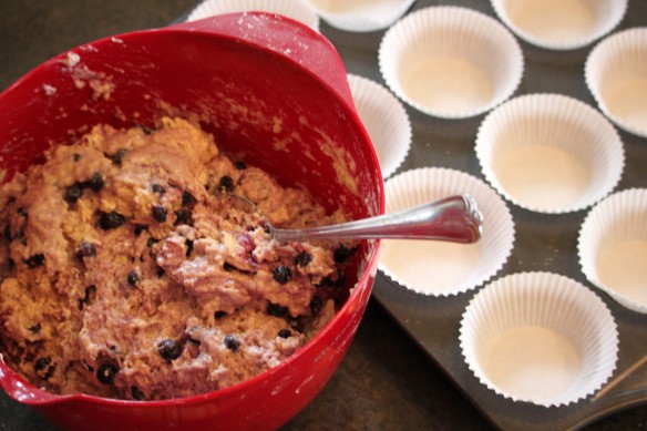 Blog blueberry muffins batter (2)